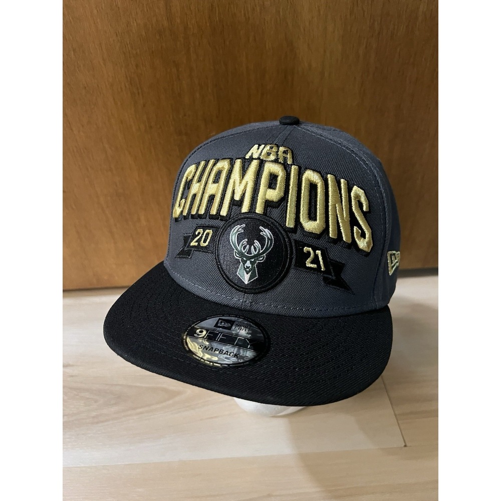 Milwaukee Bucks 2021 NBA Champions Snapback Hat by New Era 9Fifty Gray Black